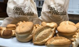 El pan y el oficio panadero siguen siendo parte de la identidad de Alcalá de Guadaíra.