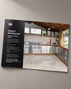 Página interior del diseño de dossier comercial de Sanabria y Marín con un proyecto de cocina exterior a medida en un chalet.